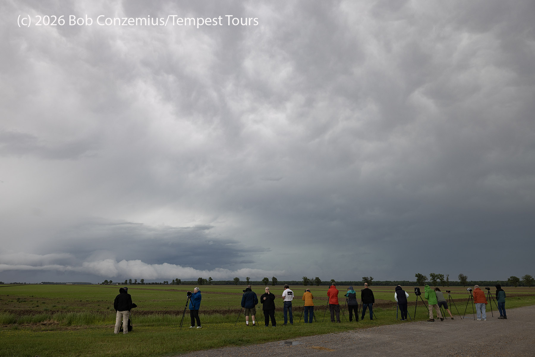 Storm with shelf/wall cloud.