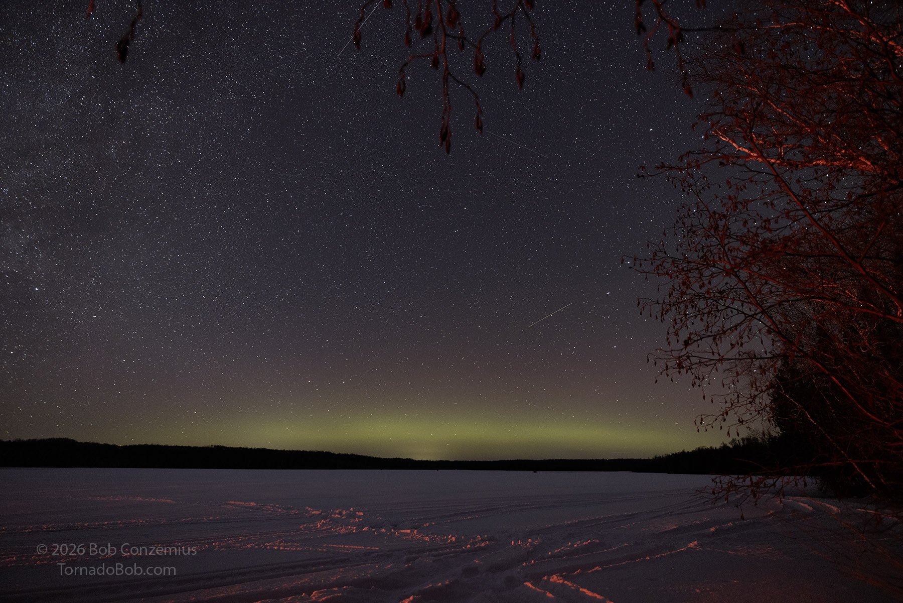 Auroral arc at 7:30 PM CST on Wabana Lake.