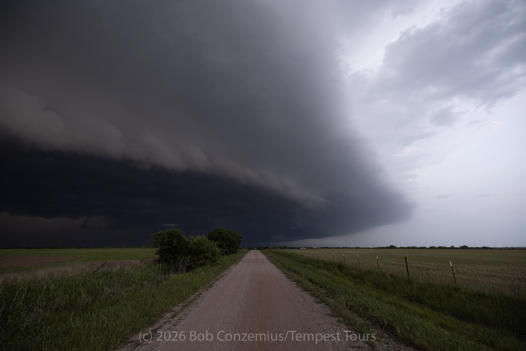 Shelf cloud east